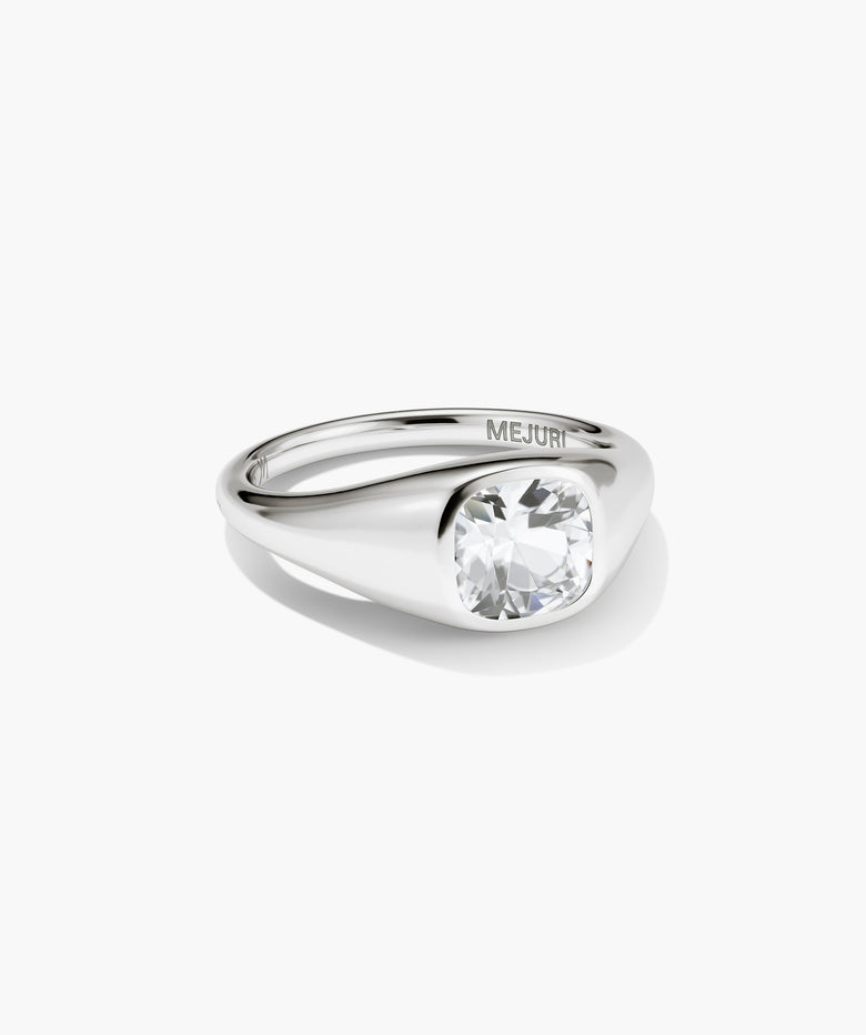 Jude Pinky Signet Ring