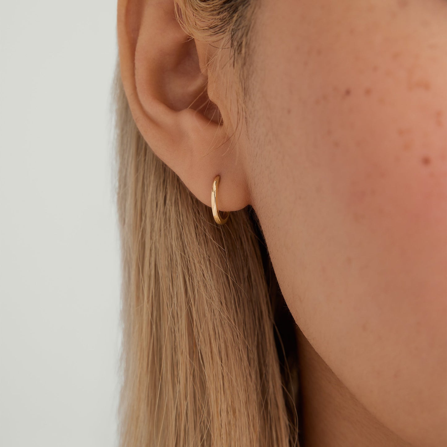 Easy Huggie Hoops