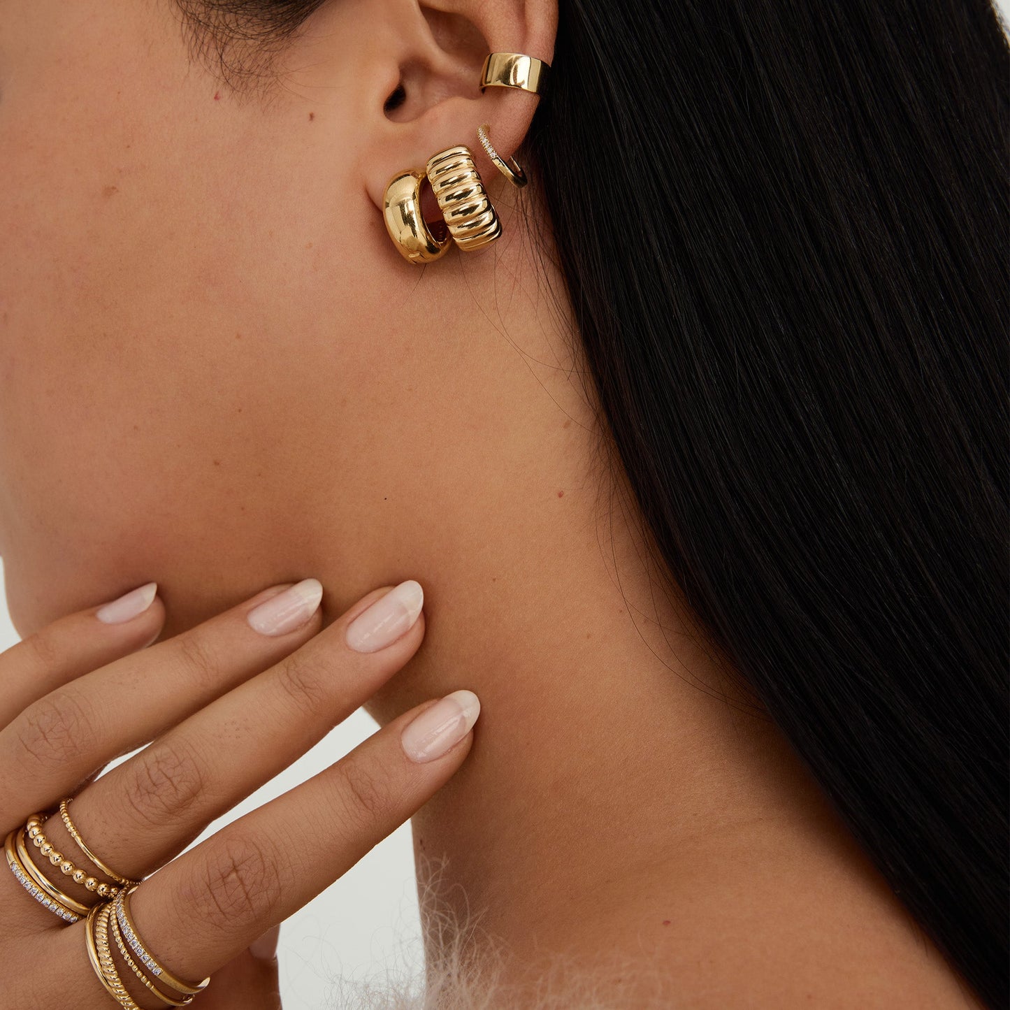 Chunky Medium Hoops