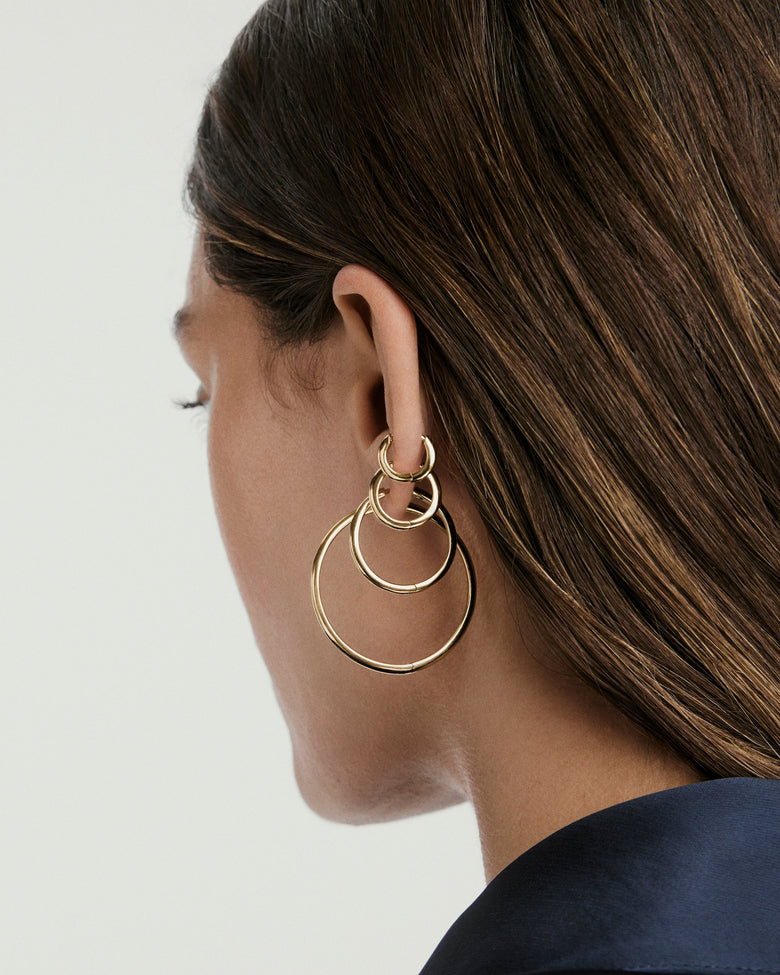 أقراط حلقية أنبوبية كبيرة الحجم